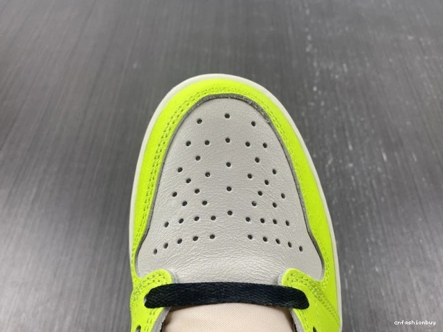 Volt 555088-702 1 Jordan OG High Air 0817